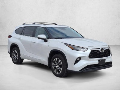2025 Toyota Highlander XLE AWD (Natl)