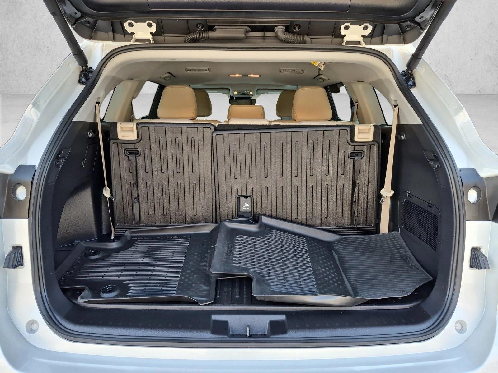 2025 Toyota Highlander XLE AWD (Natl)