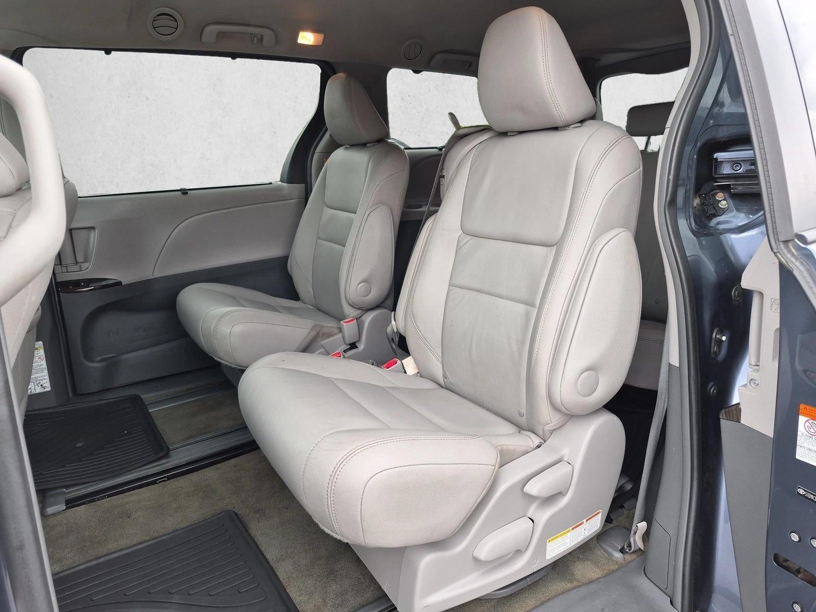 2015 Toyota Sienna 5dr 8-Pass Van XLE FWD (Natl)