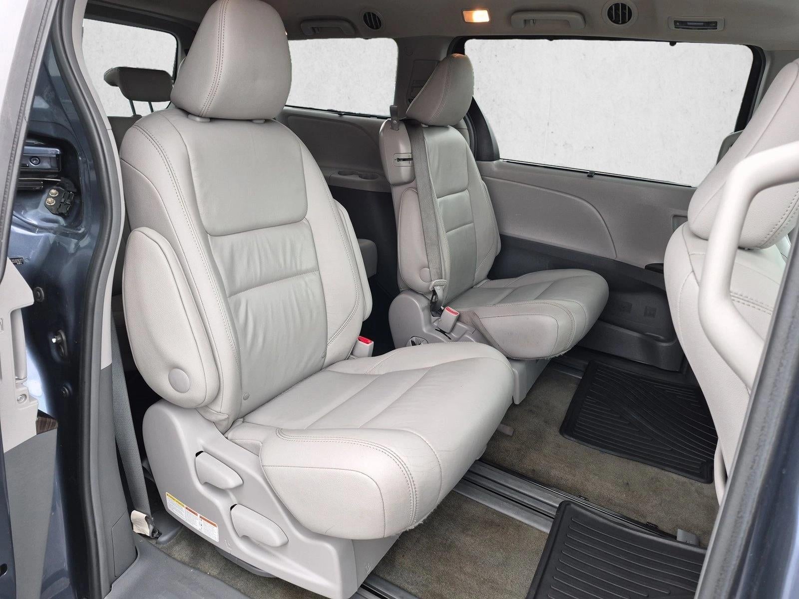 2015 Toyota Sienna 5dr 8-Pass Van XLE FWD (Natl)