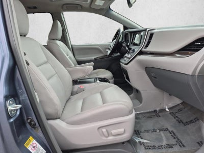 2015 Toyota Sienna 5dr 8-Pass Van XLE FWD (Natl)