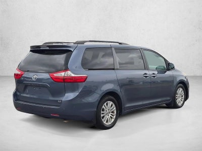 2015 Toyota Sienna 5dr 8-Pass Van XLE FWD (Natl)
