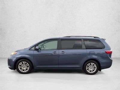 2015 Toyota Sienna 5dr 8-Pass Van XLE FWD (Natl)