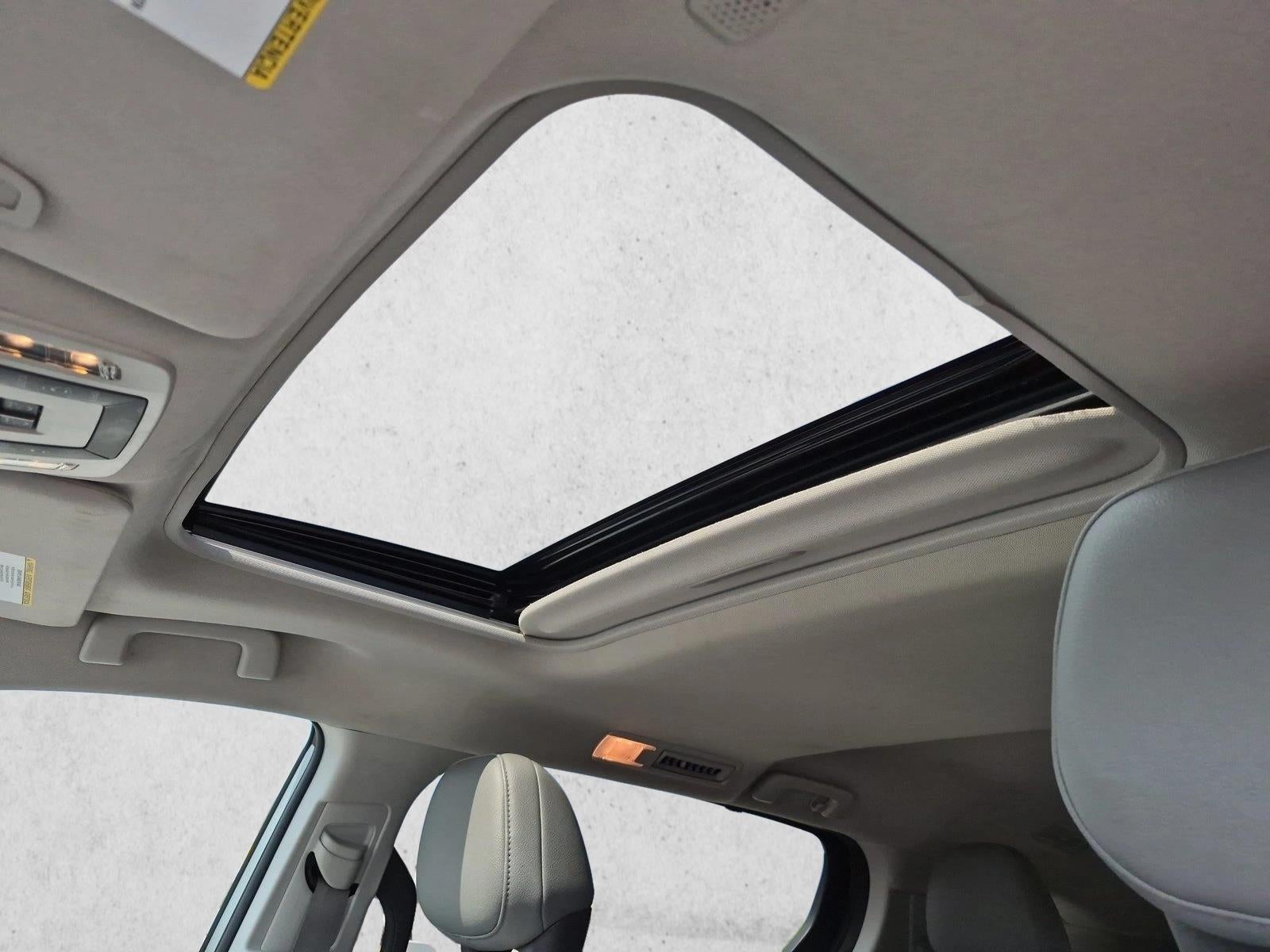 2024 Toyota Sienna XLE FWD 8-Passenger (Natl)