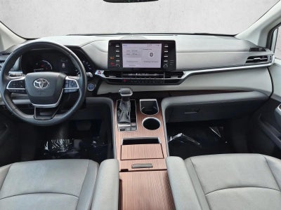 2024 Toyota Sienna XLE FWD 8-Passenger (Natl)