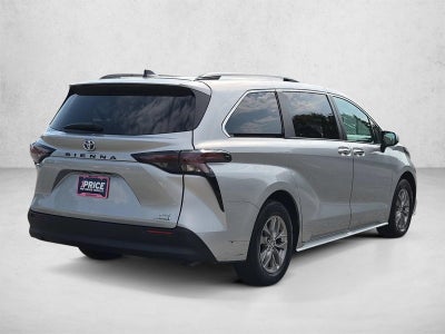2024 Toyota Sienna XLE FWD 8-Passenger (Natl)
