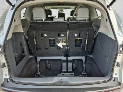 2024 Toyota Sienna XLE FWD 8-Passenger (Natl)