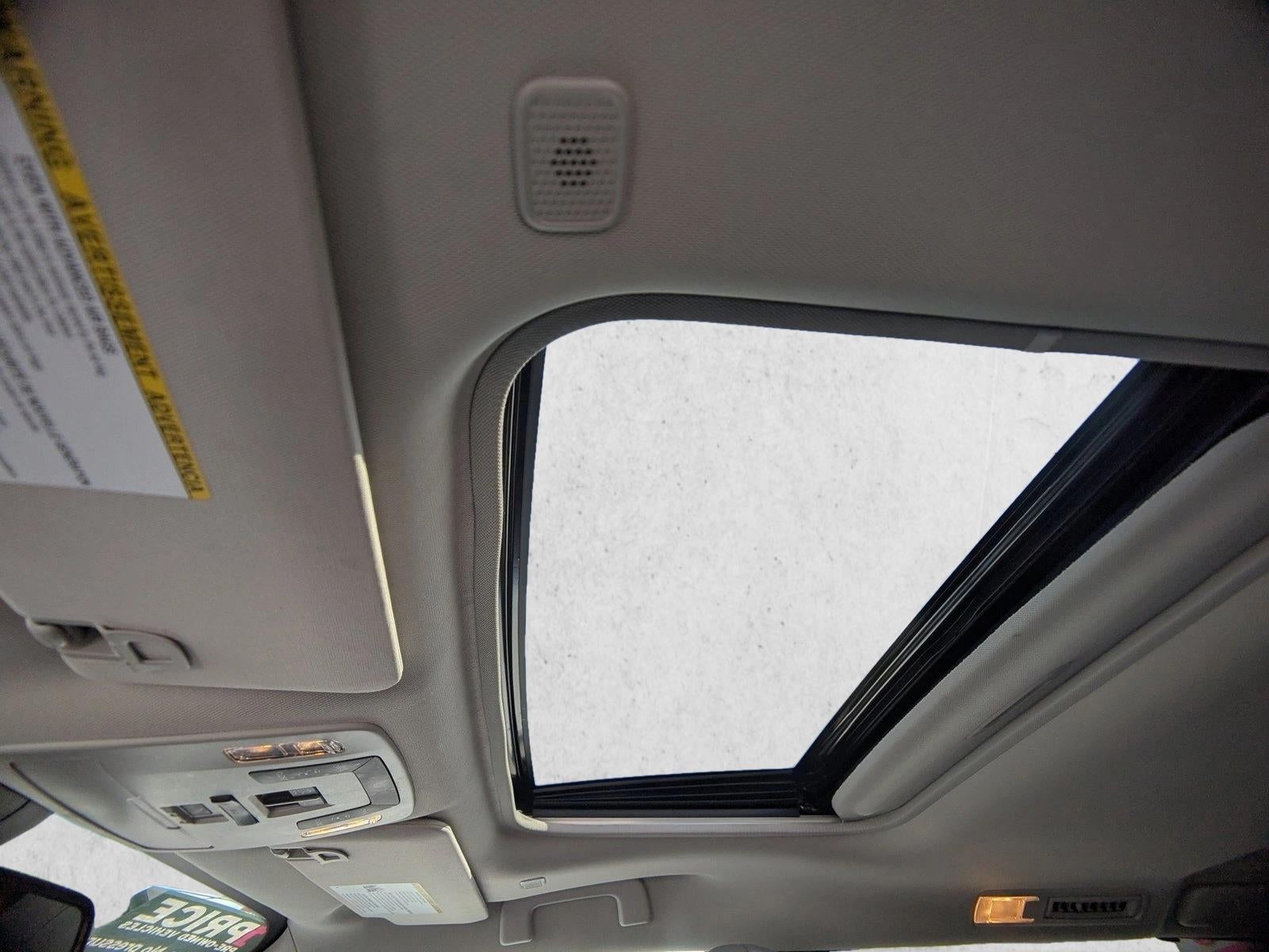 2025 Toyota Sienna XLE FWD 8-Passenger (Natl)