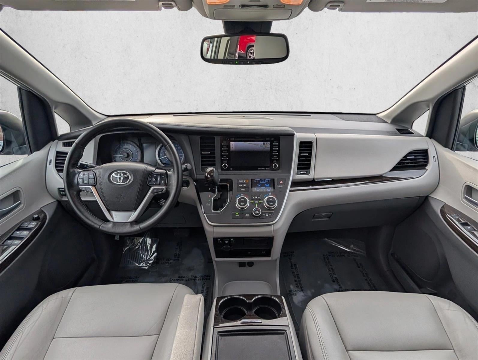 2020 Toyota Sienna XLE Premium FWD 8-Passenger (Natl)