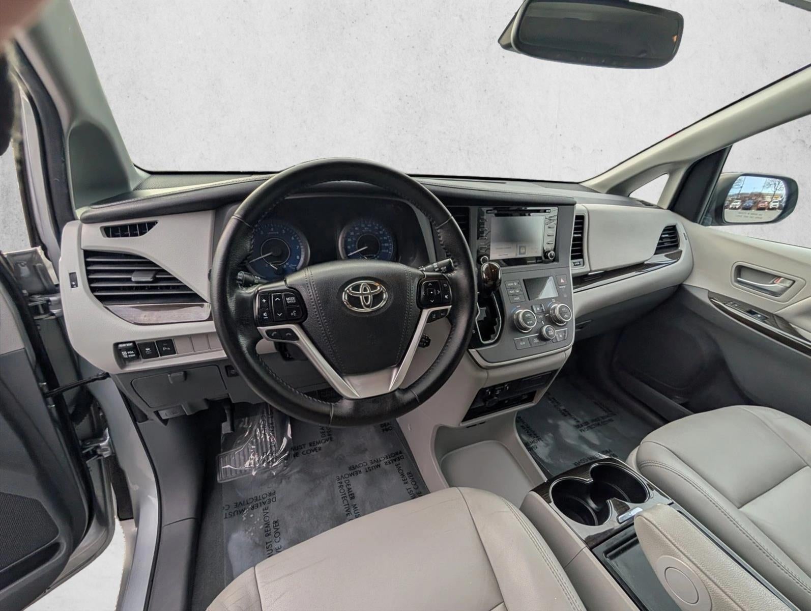 2020 Toyota Sienna XLE Premium FWD 8-Passenger (Natl)