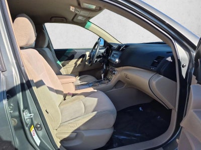 2011 Toyota Highlander FWD 4dr L4 Base (Natl)