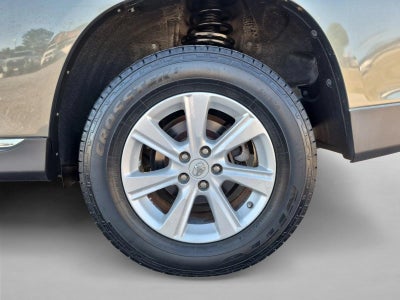 2011 Toyota Highlander FWD 4dr L4 Base (Natl)
