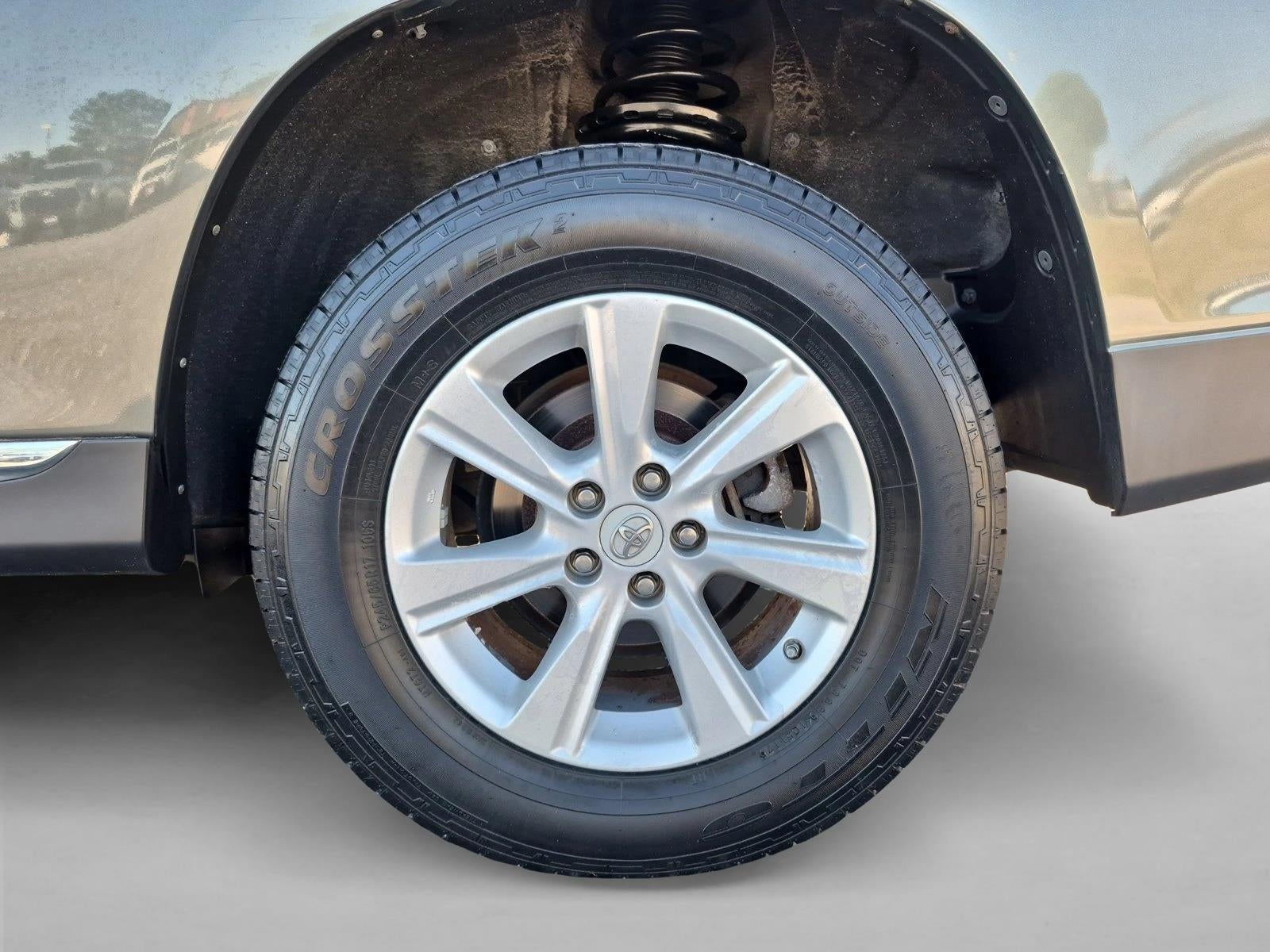 2011 Toyota Highlander FWD 4dr L4 Base (Natl)