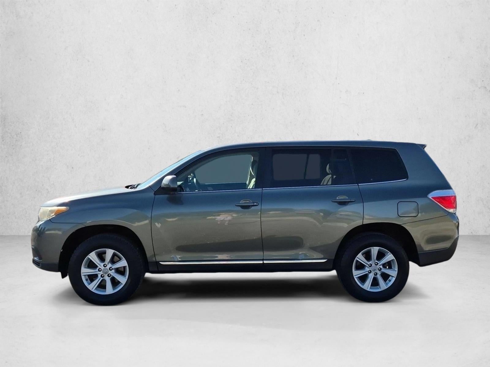 2011 Toyota Highlander FWD 4dr L4 Base (Natl)
