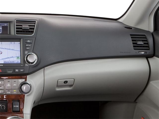 2011 Toyota Highlander FWD 4dr L4 Base (Natl)