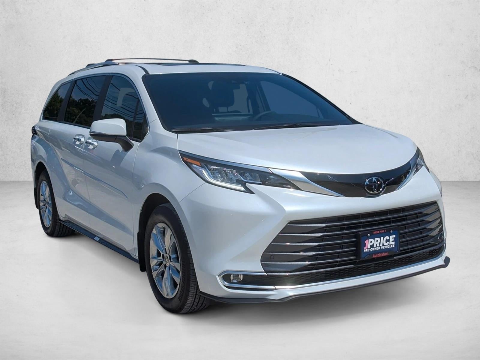 2026 Toyota Sienna Limited AWD 7-Passenger (Natl)