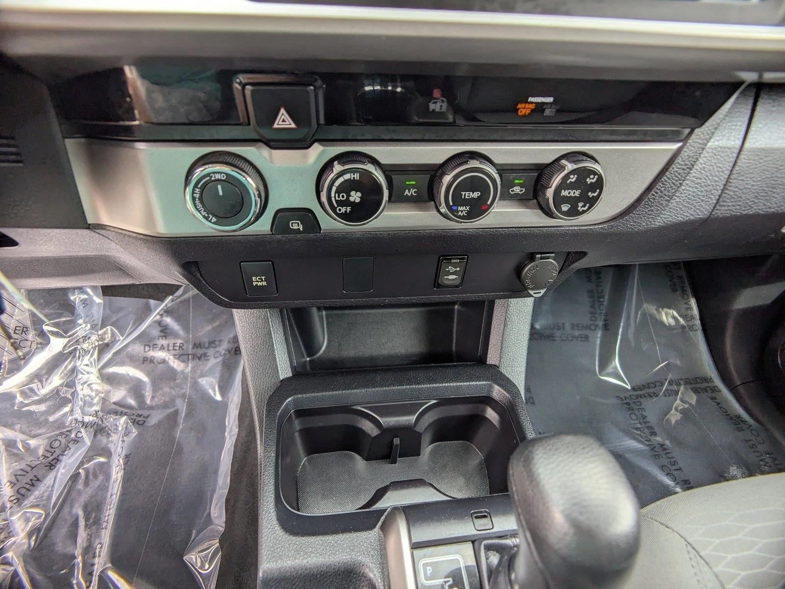 2017 Toyota Tacoma SR5 Double Cab 6' Bed V6 4x4 AT (Natl)