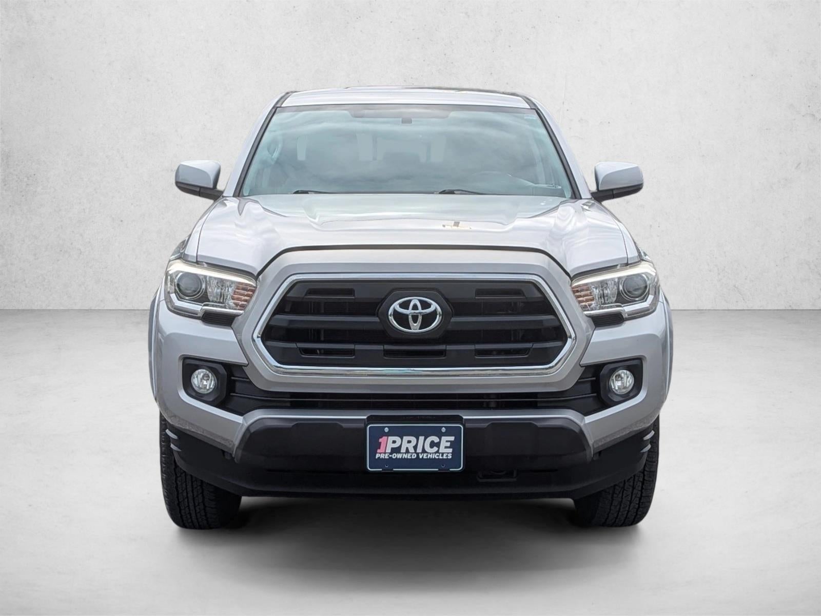 2017 Toyota Tacoma SR5 Double Cab 6' Bed V6 4x4 AT (Natl)