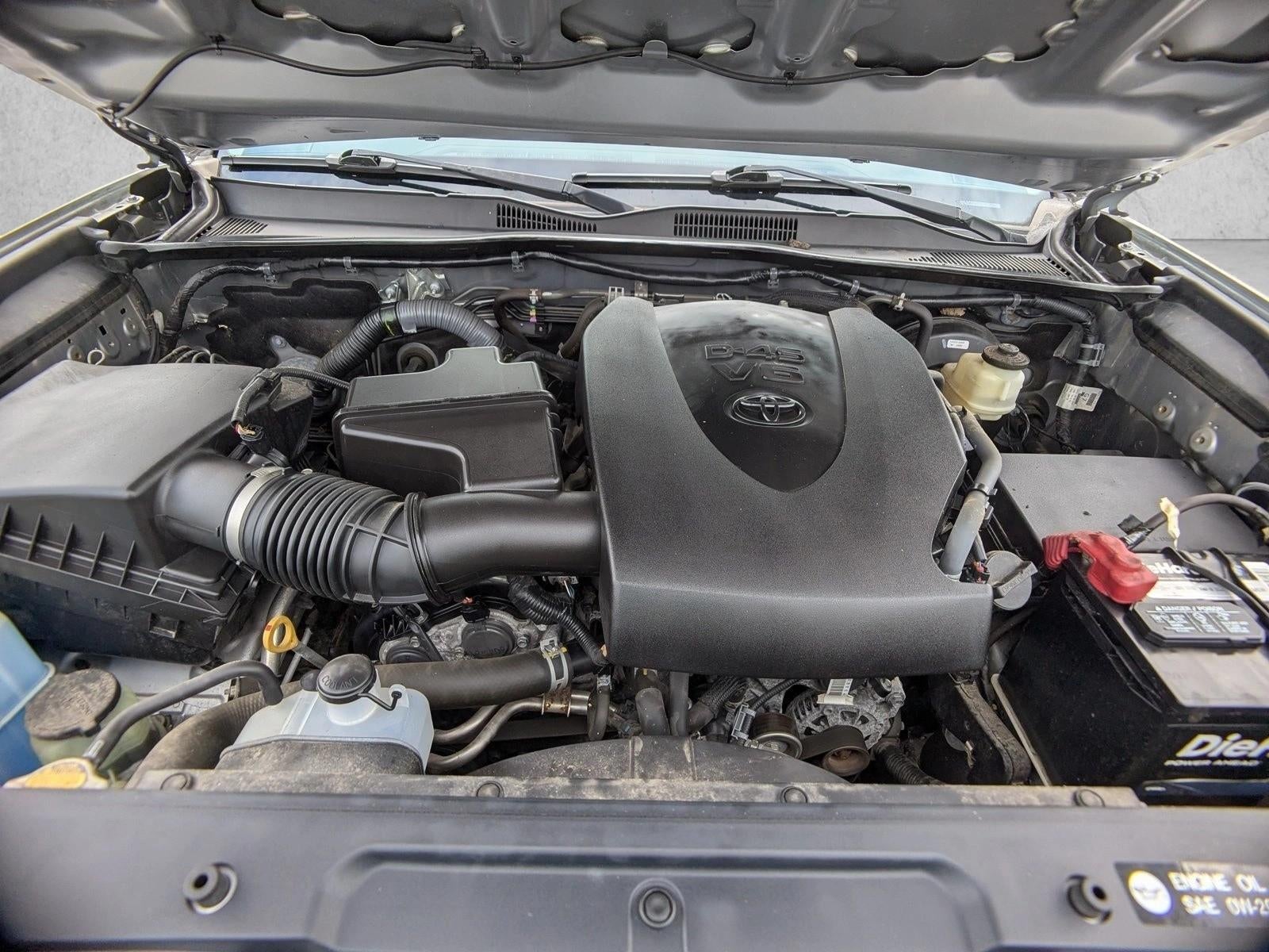 2017 Toyota Tacoma SR5 Double Cab 6' Bed V6 4x4 AT (Natl)