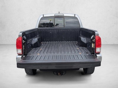 2017 Toyota Tacoma SR5 Double Cab 6' Bed V6 4x4 AT (Natl)