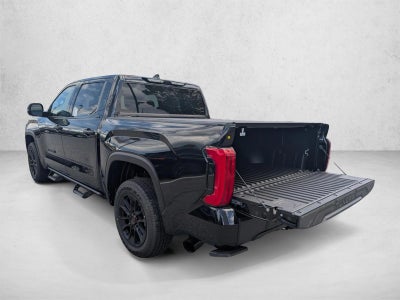 2026 Toyota Tundra 4WD 4WD SR5 CrewMax 5.5' Bed (Natl)