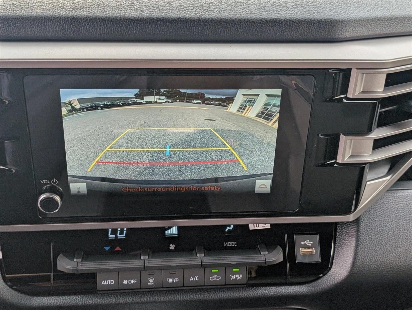 2026 Toyota Tundra 4WD 4WD SR5 CrewMax 5.5' Bed (Natl)