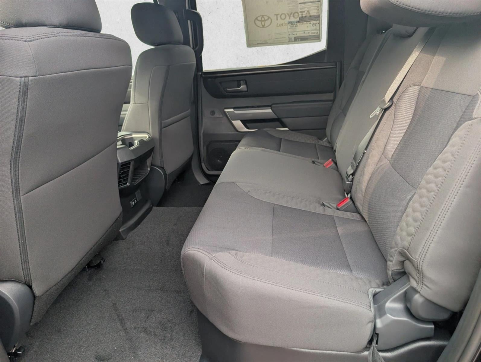 2026 Toyota Tundra 4WD 4WD SR5 CrewMax 5.5' Bed (Natl)