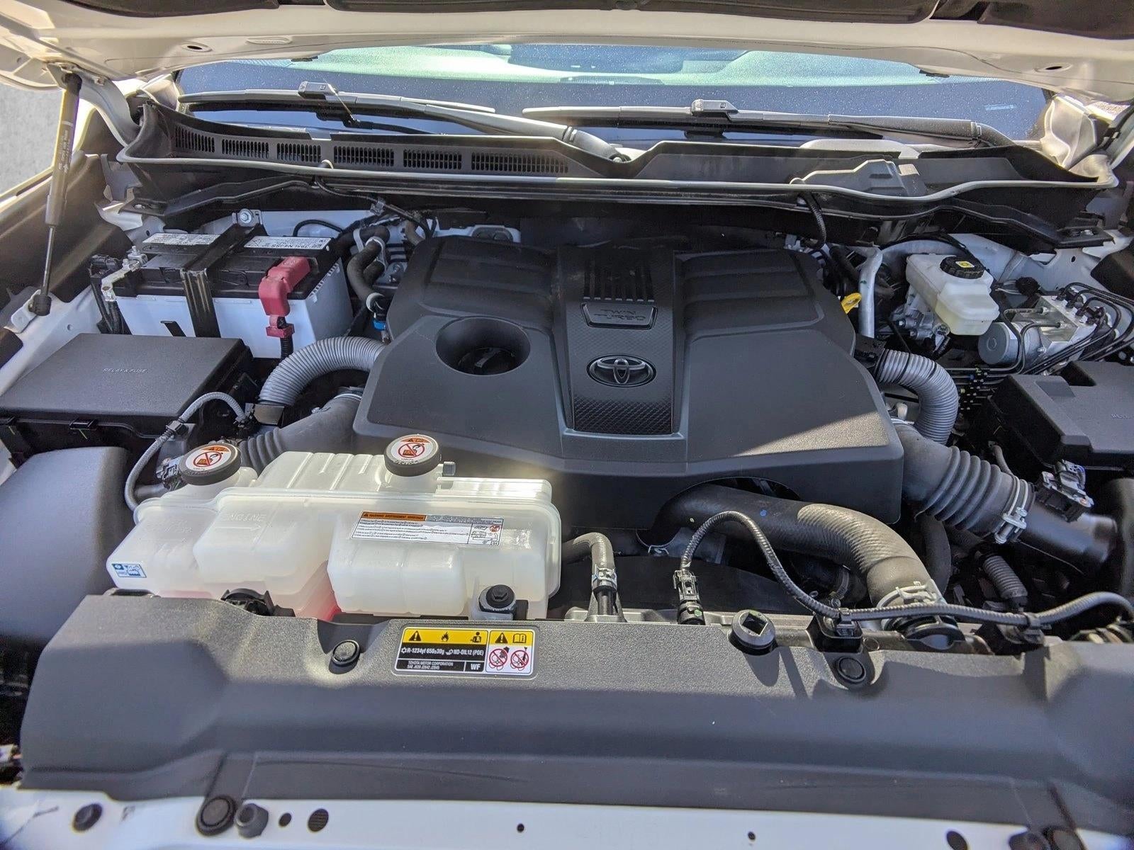 2024 Toyota Tundra 4WD 4WD SR5 CrewMax 5.5' Bed (Natl)