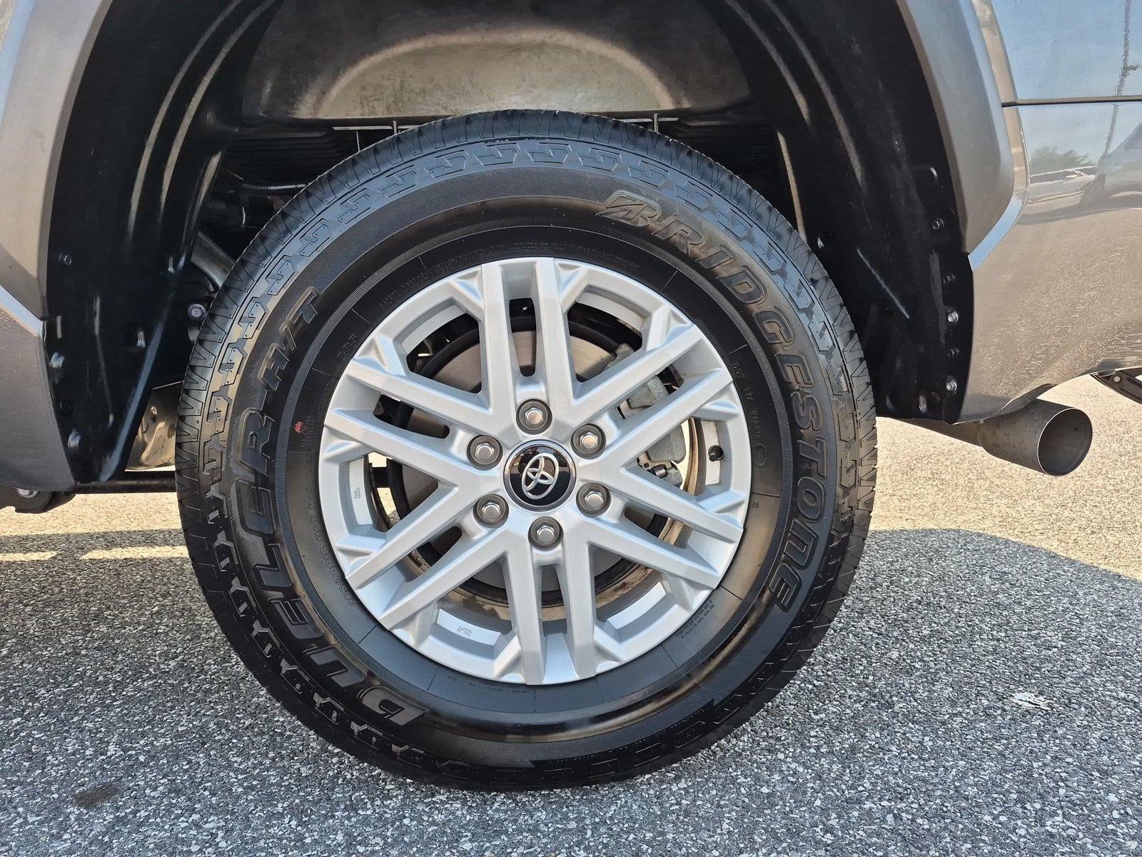 2026 Toyota Tundra 4WD 4WD SR5 CrewMax 5.5' Bed (Natl)
