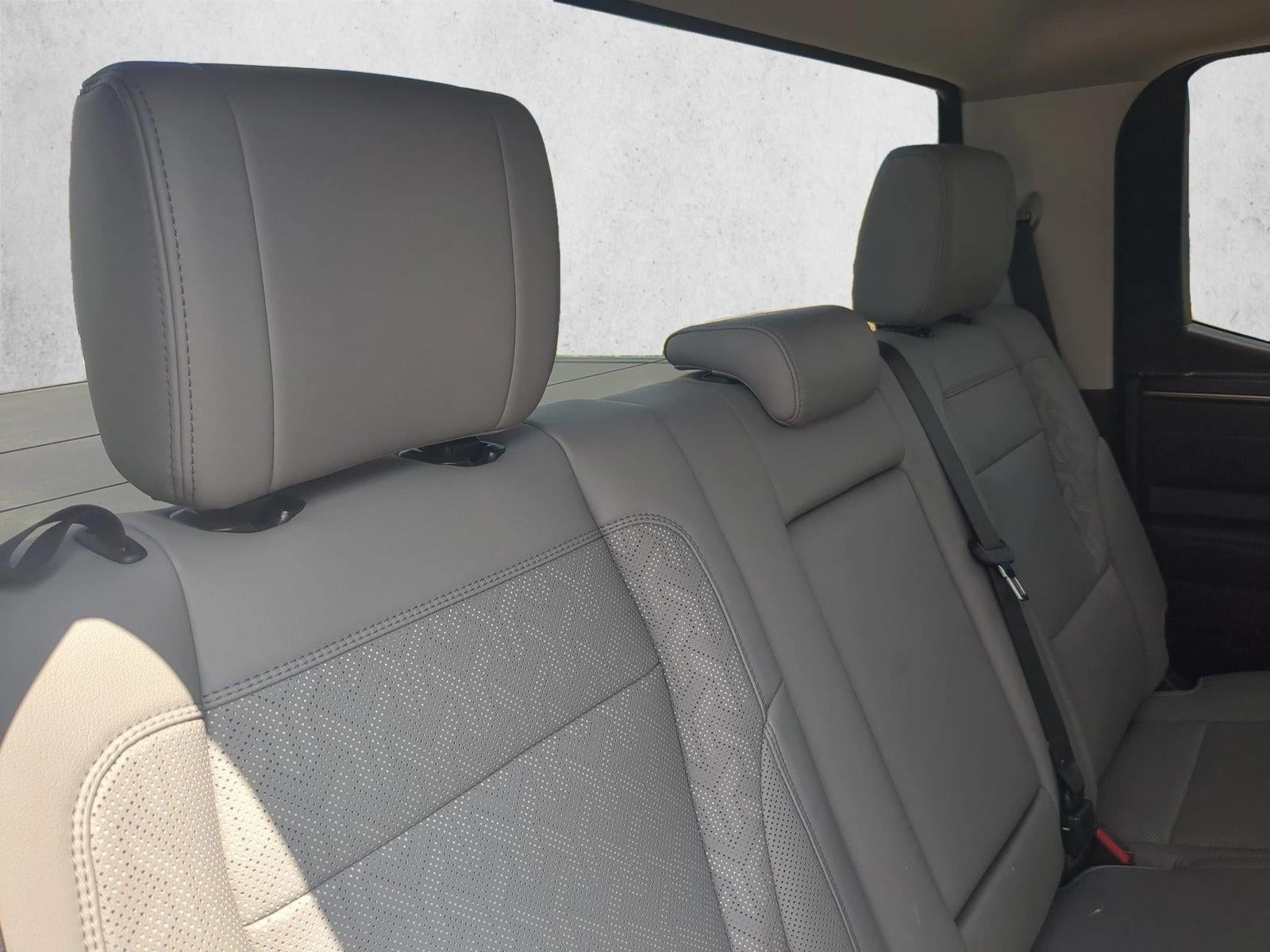 2024 Toyota Tundra 4WD 4WD SR5 CrewMax 5.5' Bed (Natl)
