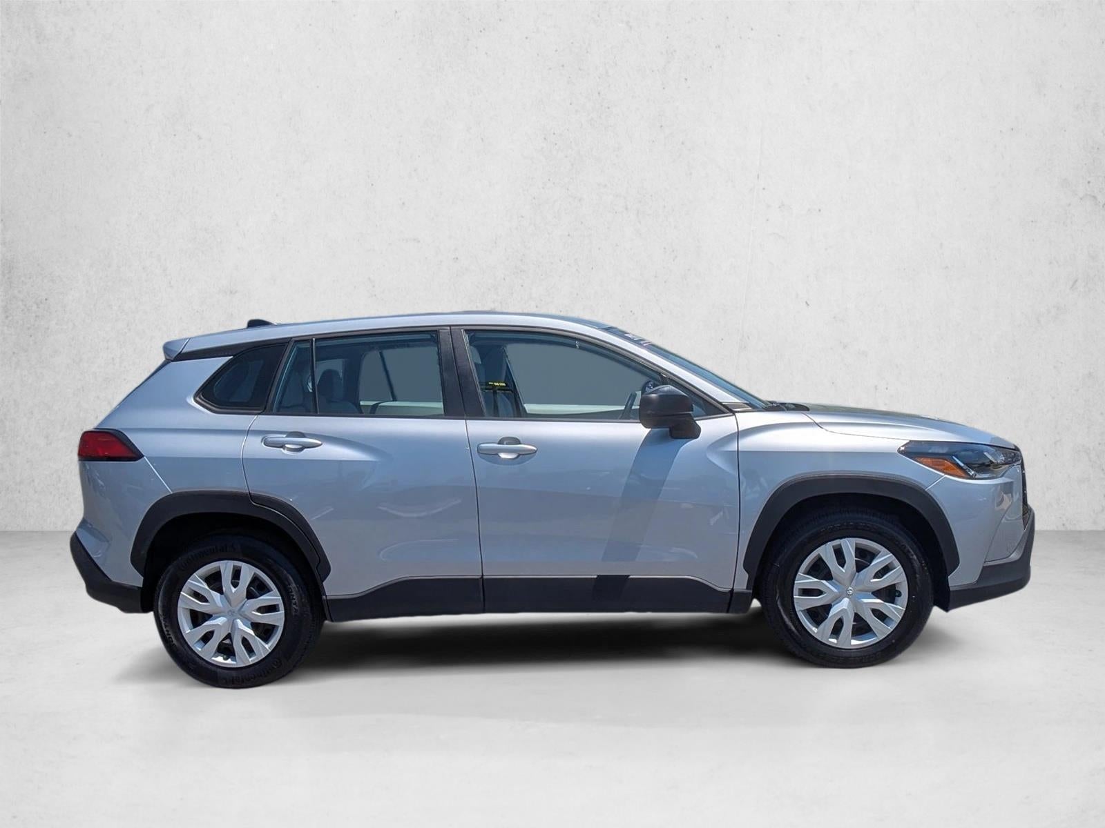 2024 Toyota Corolla Cross L 4WD (Natl)
