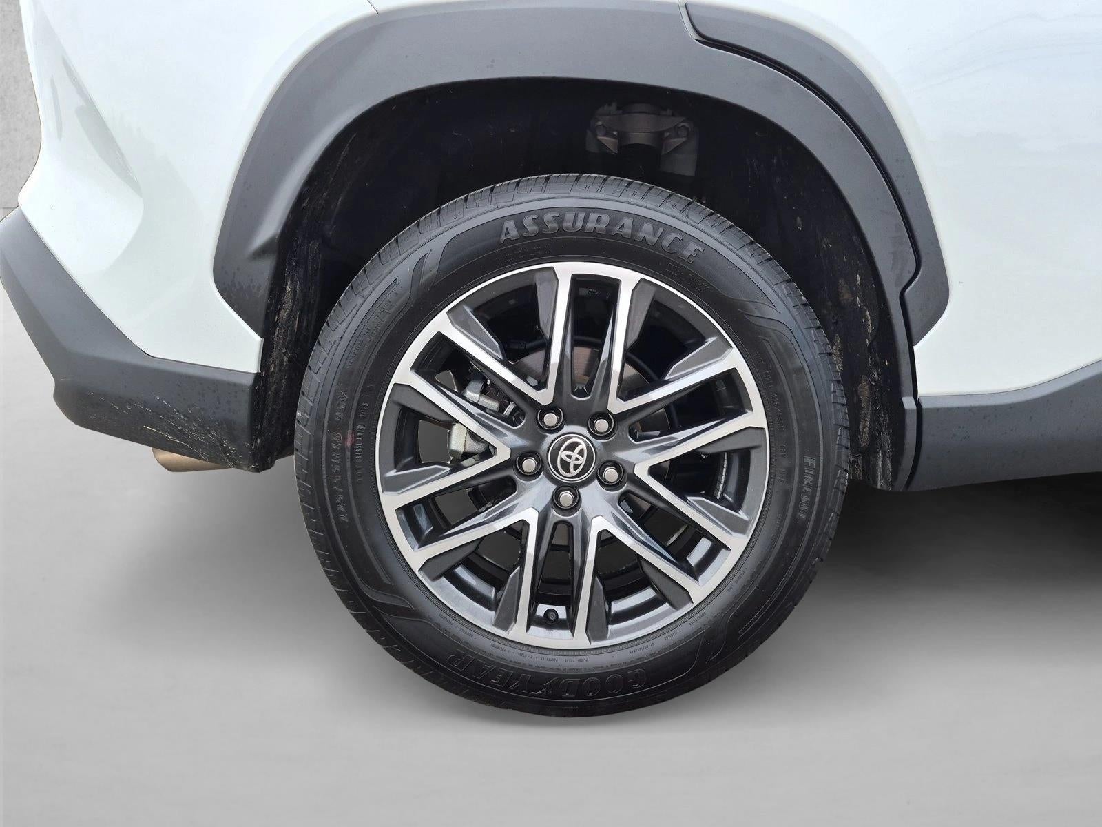 2026 Toyota Corolla Cross XLE 4WD (Natl)