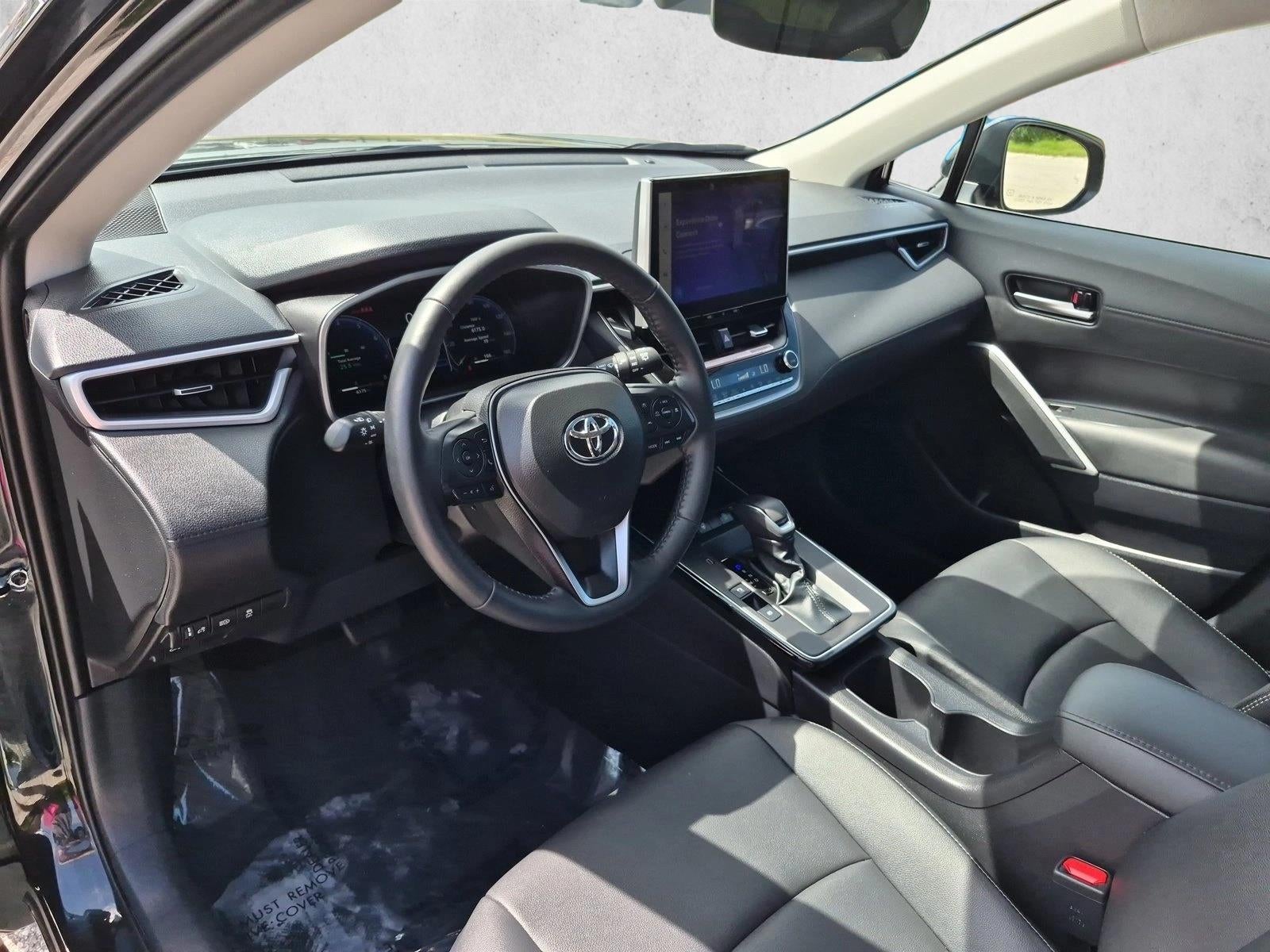 2026 Toyota Corolla Cross XLE 4WD (Natl)