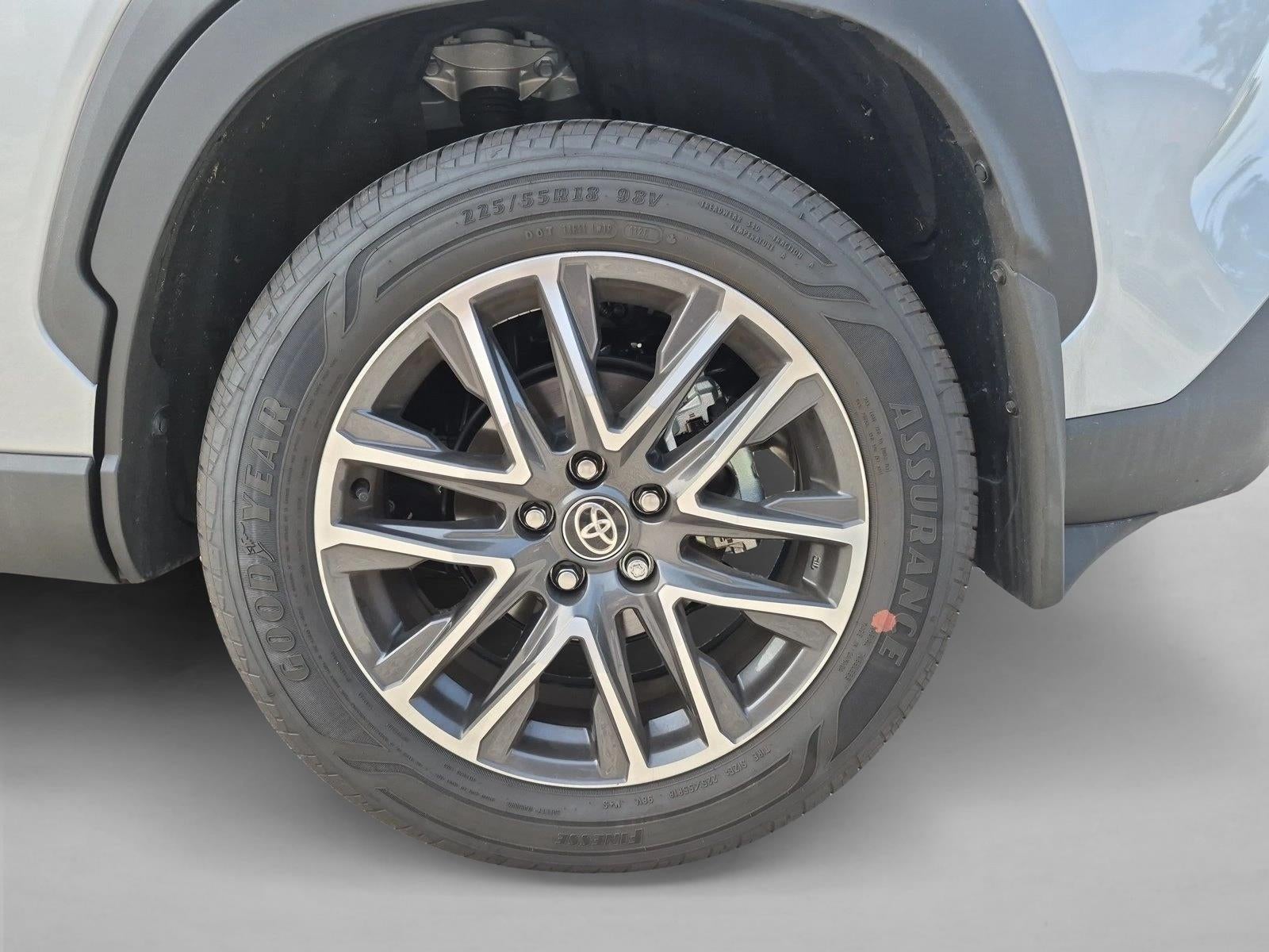 2026 Toyota Corolla Cross XLE 4WD (Natl)