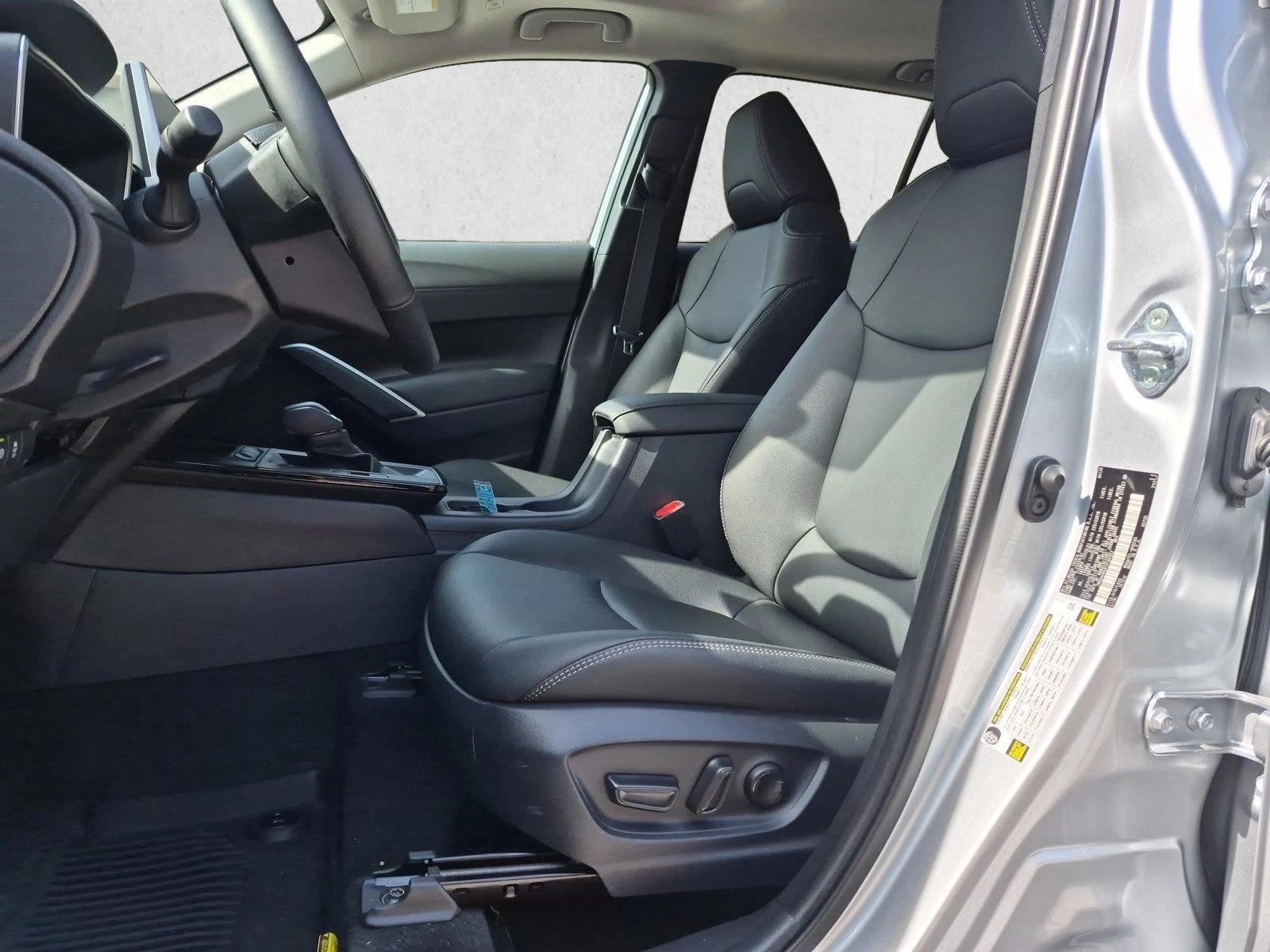 2026 Toyota Corolla Cross XLE 4WD (Natl)