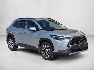 2024 Toyota Corolla Cross XLE 4WD (Natl)