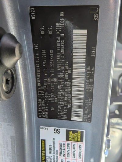 2023 Toyota Corolla Cross XLE 4WD (Natl)