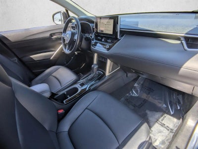 2023 Toyota Corolla Cross XLE 4WD (Natl)