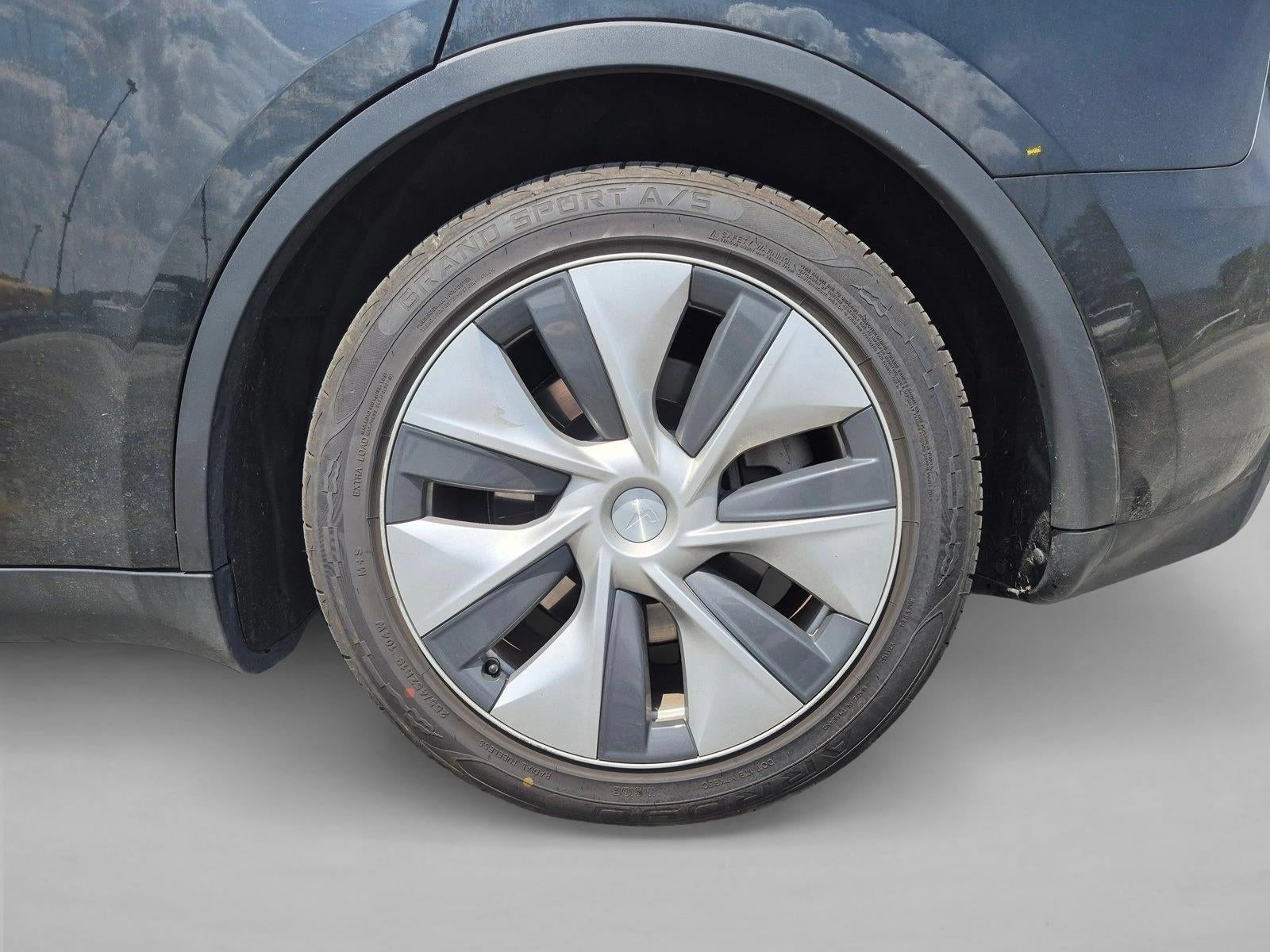 2024 Tesla Model Y Long Range AWD