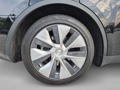 2024 Tesla Model Y Long Range AWD