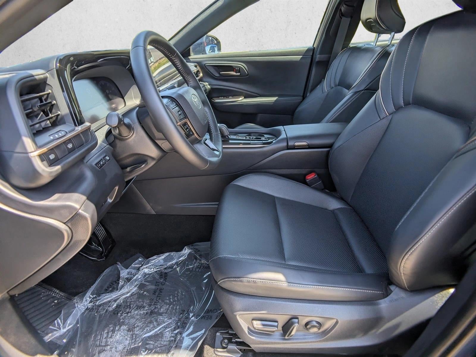 2026 Toyota Crown XLE AWD (Natl)