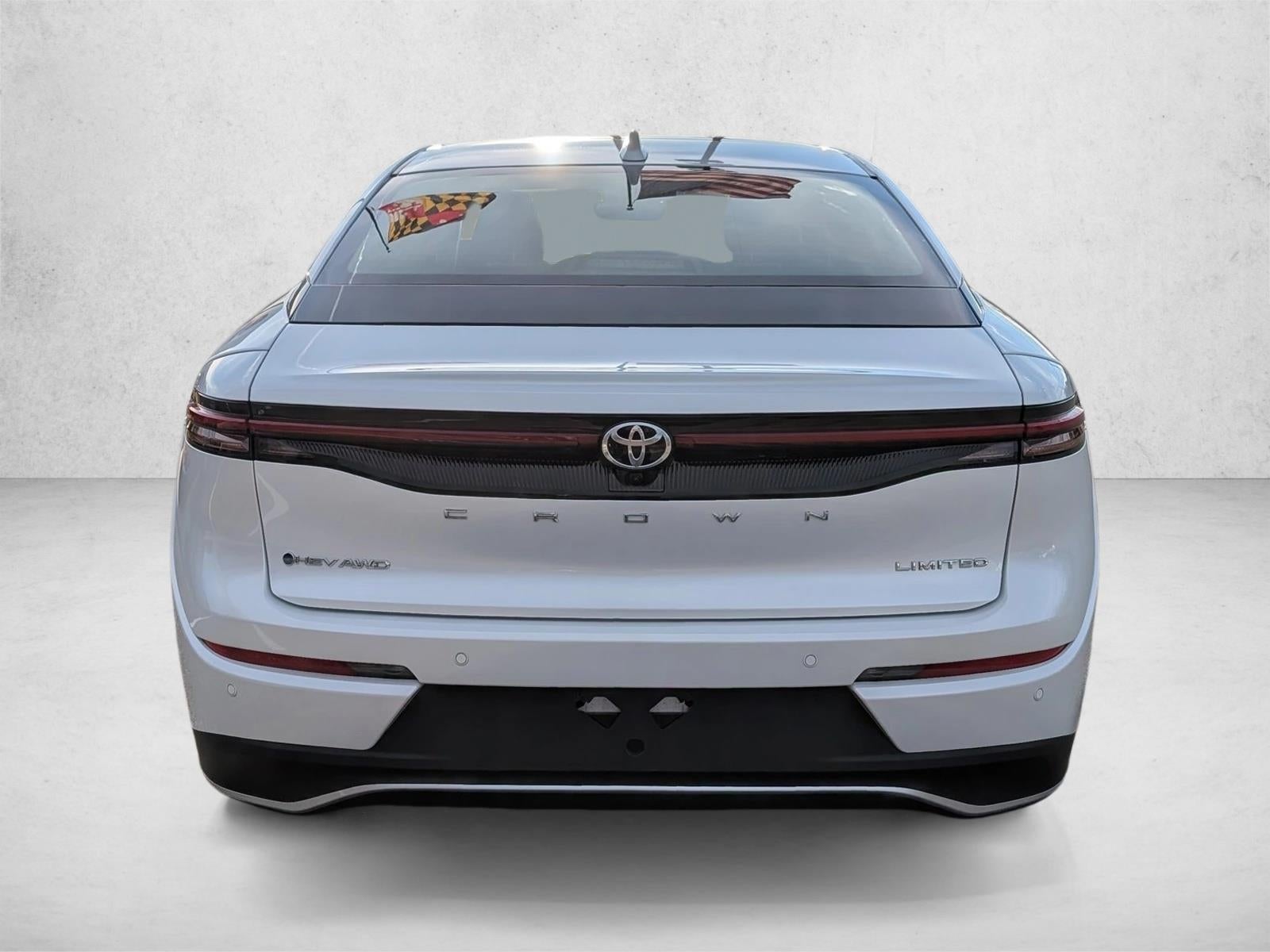 2024 Toyota Crown Limited AWD (Natl)