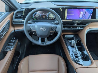 2026 Toyota Crown Signia XLE AWD (Natl)