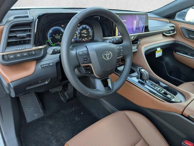 2026 Toyota Crown Signia XLE AWD (Natl)