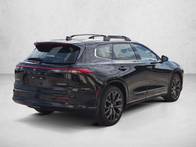 2025 Toyota Crown Signia Limited AWD (Natl)