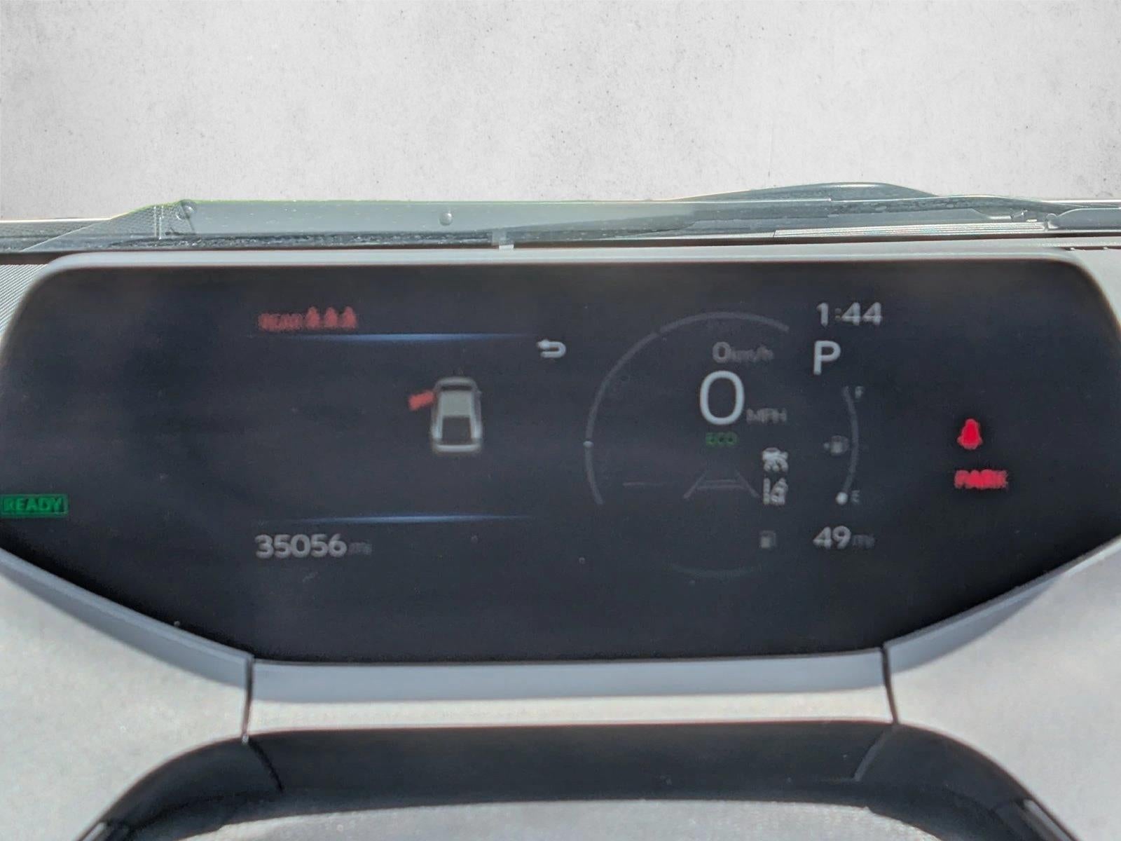 2024 Toyota Prius LE (Natl)