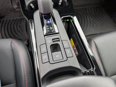 2025 Toyota Prius Plug-In Hybrid XSE (Natl)