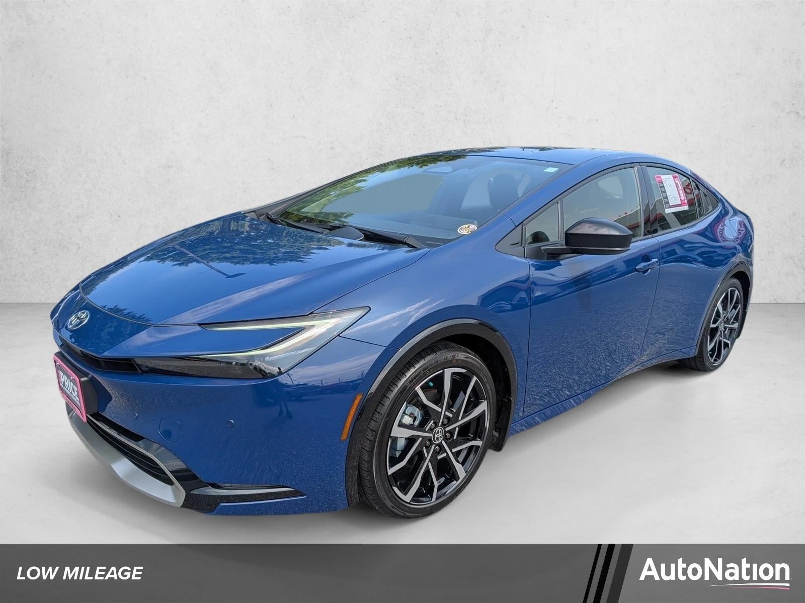 2026 Toyota Prius Plug-In Hybrid XSE (Natl)