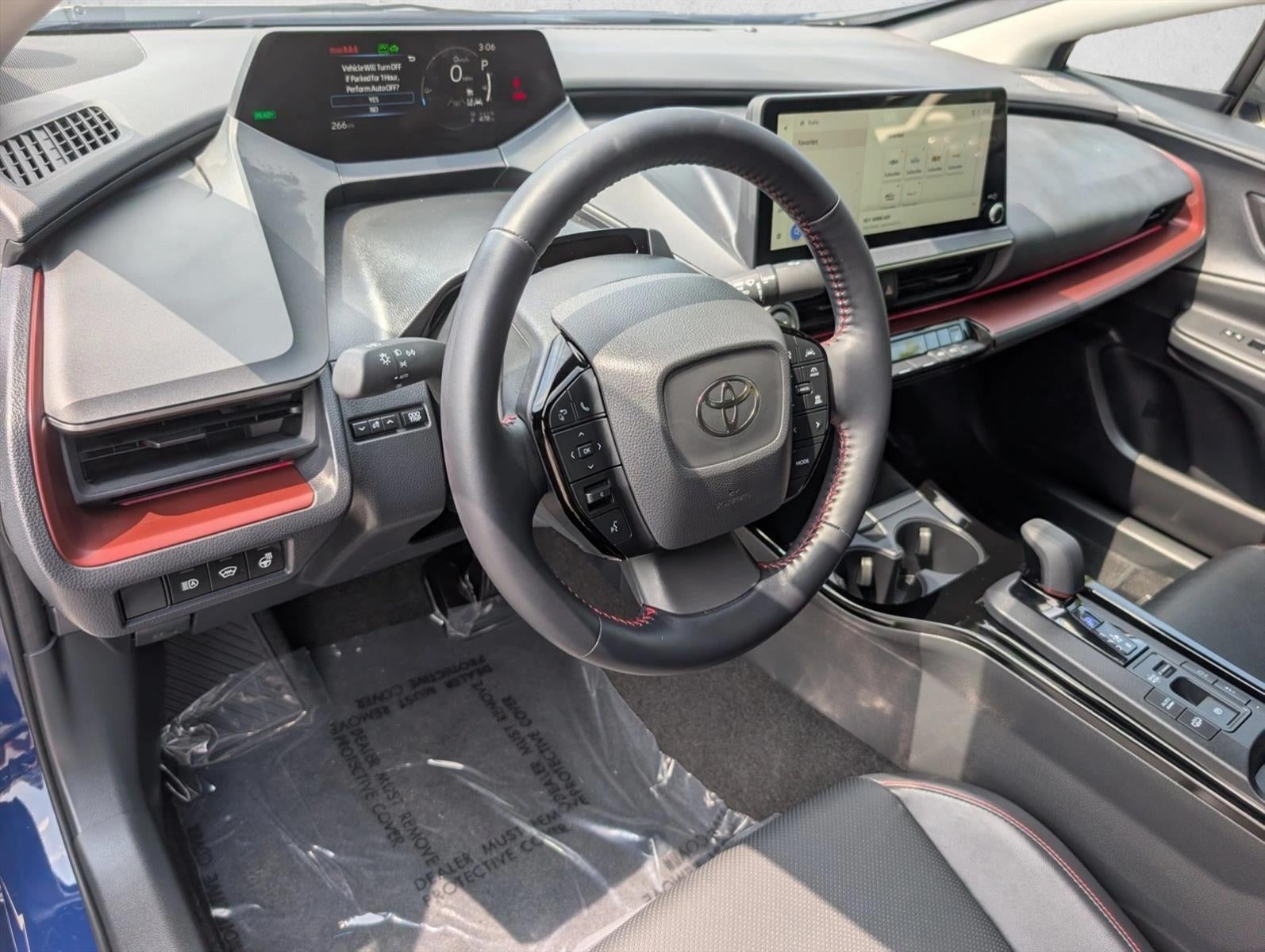 2026 Toyota Prius Plug-In Hybrid XSE (Natl)