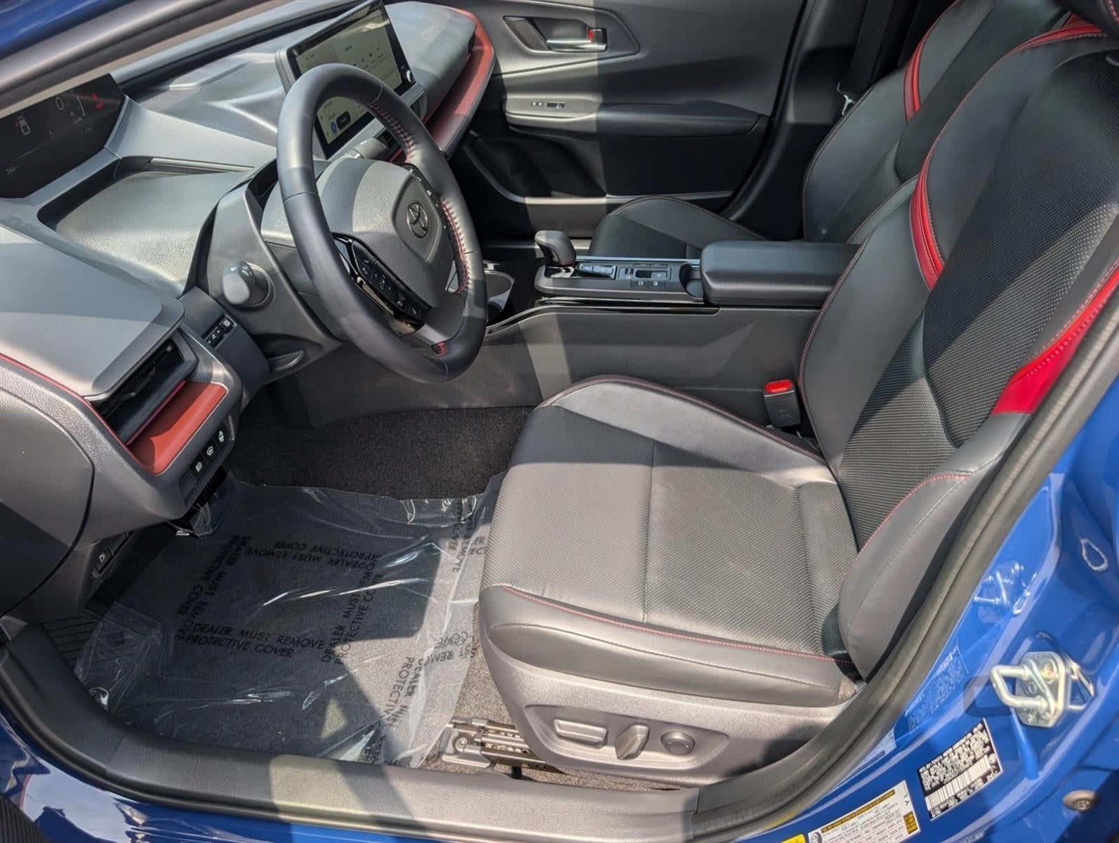 2026 Toyota Prius Plug-In Hybrid XSE (Natl)